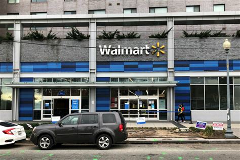 Walmart riggs road - The other stores are located at 310 Riggs Road NE and 5929 Georgia Avenue NW. The company had intended to build at least two additional locations in D.C., east of the Anacostia River, but canceled ...